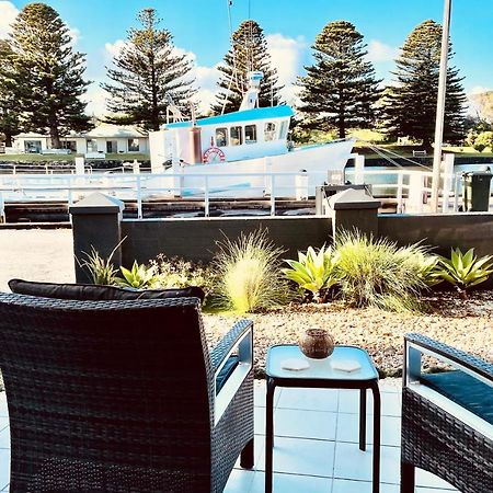Edge17 Port Fairy Wharf Apartment Bagian luar foto