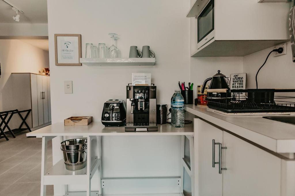 Edge17 Port Fairy Wharf Apartment Bagian luar foto